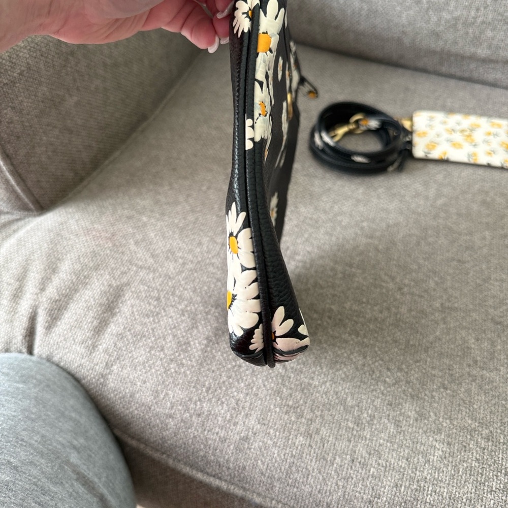 Coach Daisy Crossbody Bag With Cardholder - Picture 8 of 16